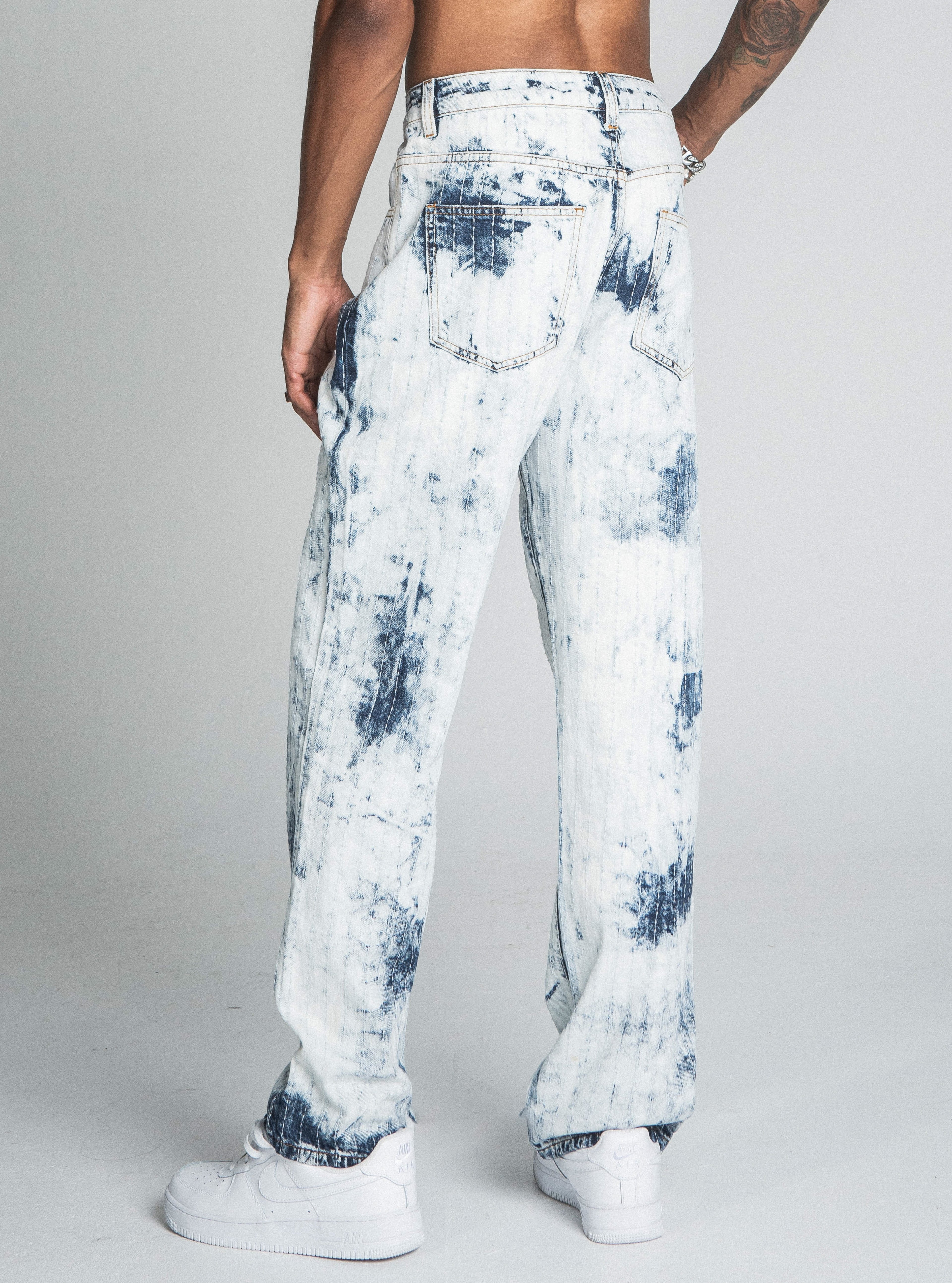 AJ01L-1 DARK BLUE/WHITE TIE DYE THREAD LINE LOOSE JEANS
