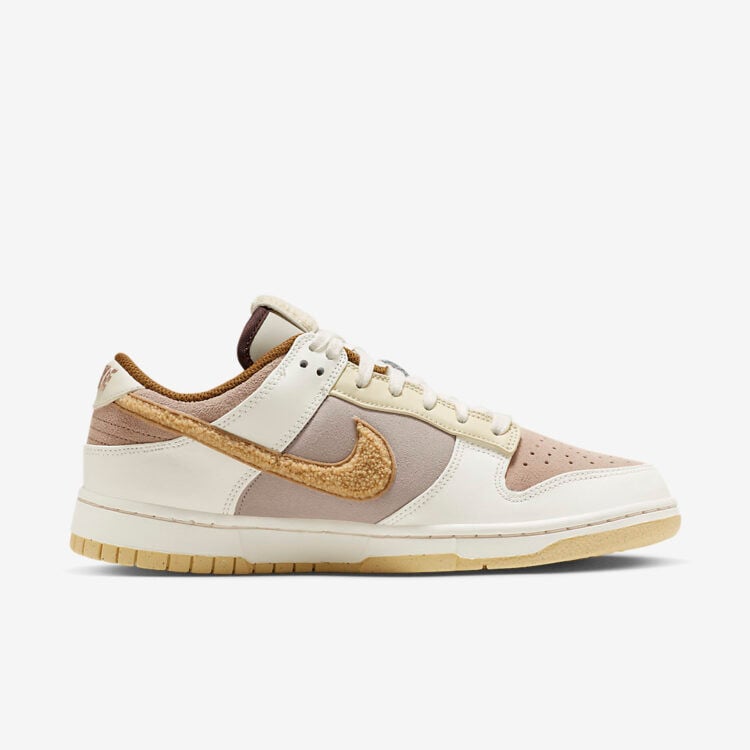 Men's Nike Dunk Low 'Year of the Rabbit' Shoes