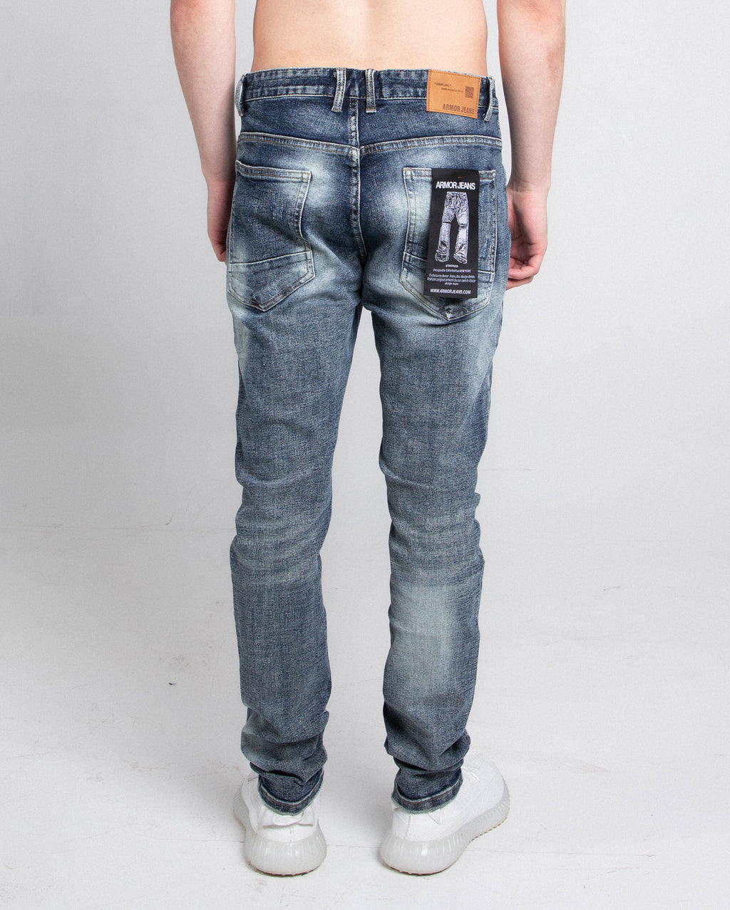 A401 DARK FADED DISTRESSED SKINNY JEANS